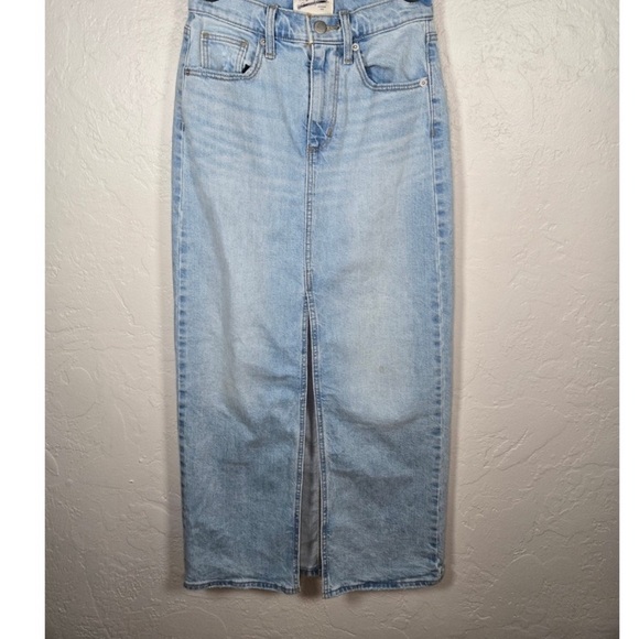 Denim Midi Skirt high waisted seasonal favorite - Picture 3 of 5